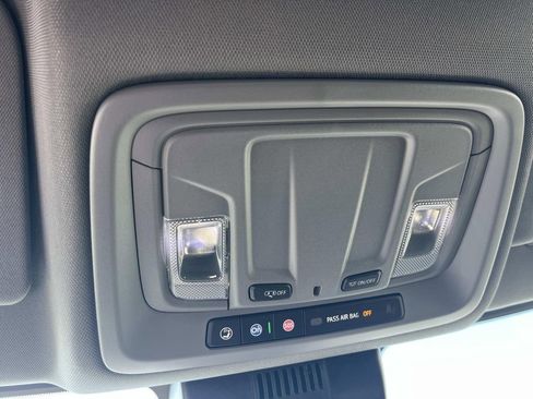 Certified 2025 Chevrolet Silverado 1500 Custom image 24