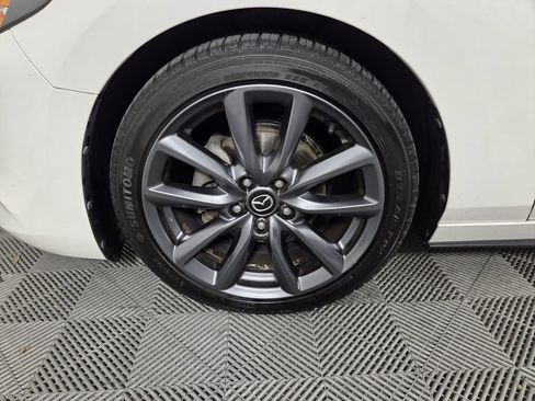 Used 2019 MAZDA MAZDA3 Base image 11