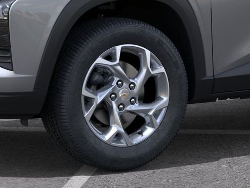 New 2026 Chevrolet Trax LS w/ LS Convenience Package FWD image 9