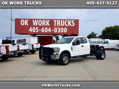 Used 2020 Ford F350 XL w/ Power Equipment Group image 1