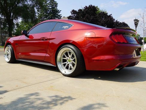 Used 2017 Ford Mustang GT w/ GT Performance Package image 11