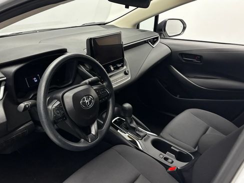 Used 2026 Toyota Corolla LE FWD image 11