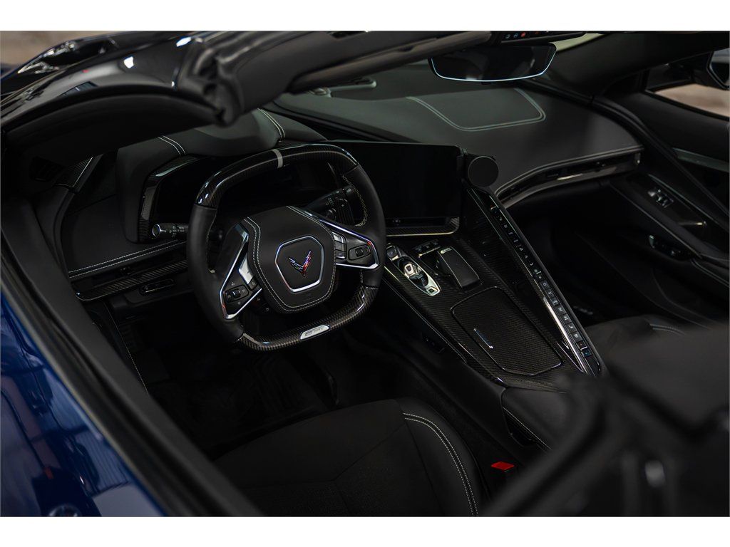 Used 2025 Chevrolet Corvette E-Ray w/ Stealth Interior Trim Package AWD/4WD image 26