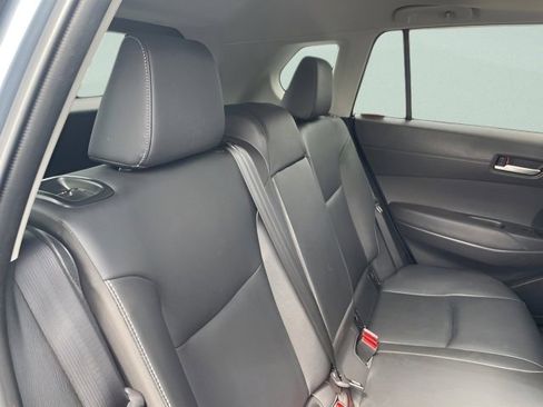 Used 2023 Toyota Corolla Cross XLE w/ Convenience Package image 15