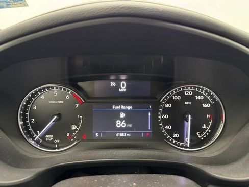 Used 2022 Cadillac XT4 Premium Luxury w/ Enhanced Visibility Package image 2