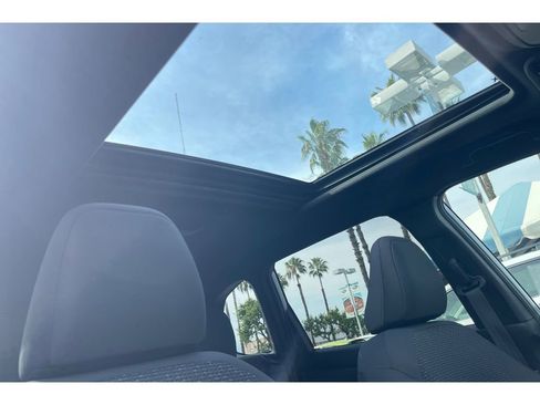 Certified 2025 Subaru Forester Premium AWD/4WD image 20