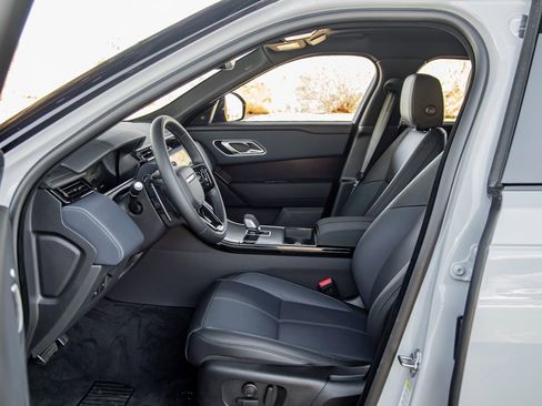 New 2026 Land Rover Range Rover Velar Dynamic SE image 14