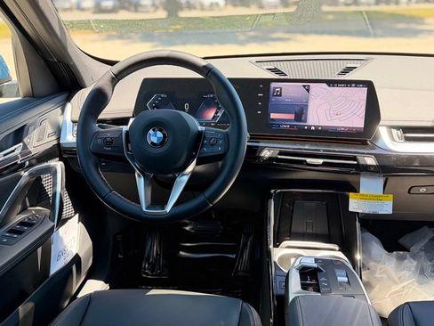 New 2026 BMW X1 xDrive28i AWD/4WD image 10