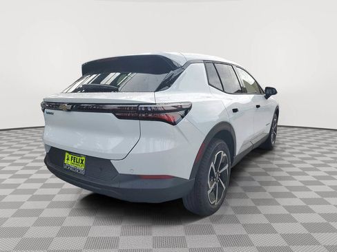 New 2026 Chevrolet Equinox EV LT image 3