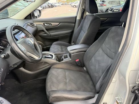 Used 2014 Nissan Rogue SV FWD image 10