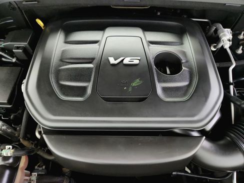 Used 2016 Jeep Grand Cherokee Laredo w/ Security & Convenience Group AWD/4WD image 38