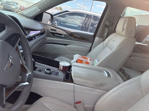 Used 2022 Cadillac Escalade Sport Platinum image 9
