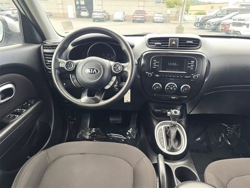 Used 2018 Kia Soul image 14