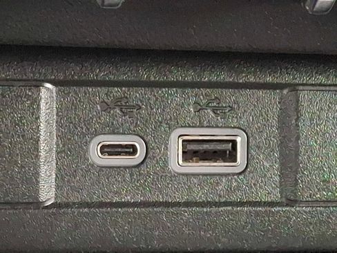 Used 2023 GMC Canyon AT4 w/ AT4 Premium Package image 27