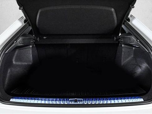 Certified 2025 Audi Q3 2.0T Premium w/ Convenience Package image 6