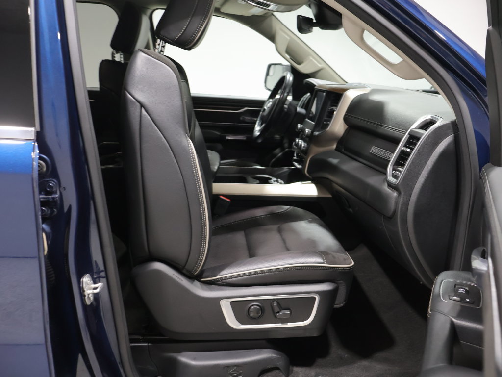 Used 2022 RAM 1500 Laramie AWD/4WD image 21