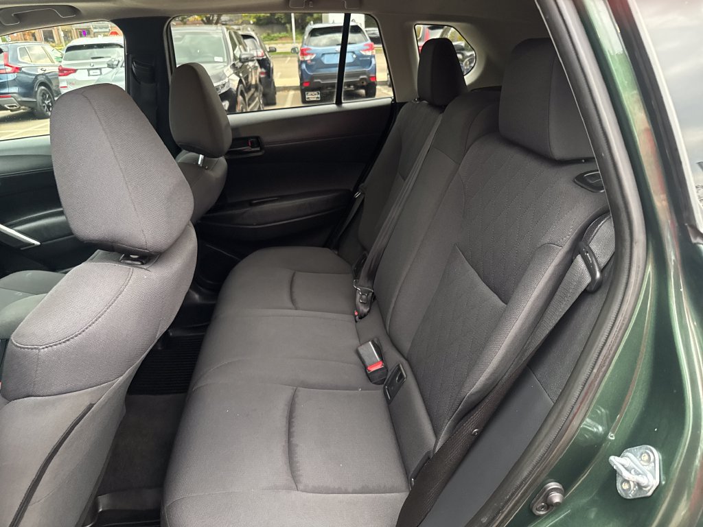 Used 2024 Toyota Corolla Cross LE w/ Moonroof Package AWD/4WD image 33