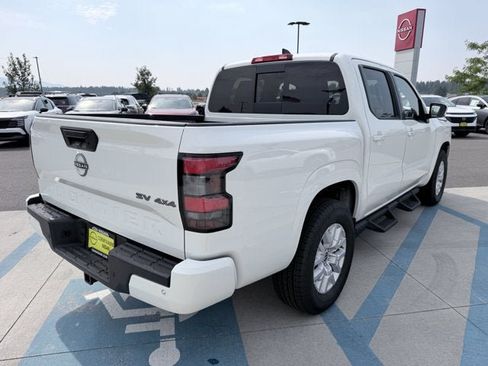 Certified 2022 Nissan Frontier SV AWD/4WD image 4