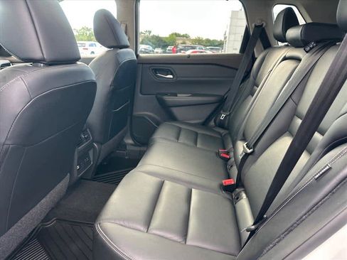 Used 2023 Nissan Rogue SL w/ SL Premium Package FWD image 11
