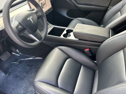 Used 2023 Tesla Model Y Long Range AWD/4WD image 10