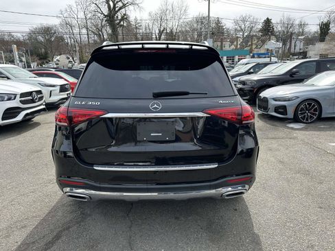 Used 2022 Mercedes-Benz GLE 350 4MATIC w/ AMG Line Exterior image 4