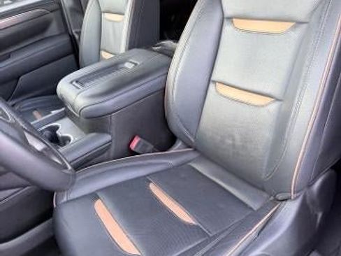 Used 2023 GMC Yukon AT4 AWD/4WD image 15
