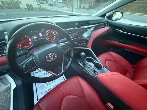 Used 2020 Toyota Camry XSE image 24