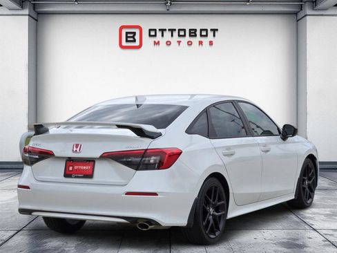 Used 2024 Honda Civic Sport image 4