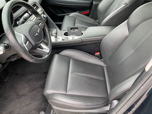 Used 2025 Genesis G70 2.5T AWD/4WD image 13