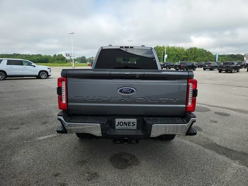 Used 2025 Ford F250 Lariat AWD/4WD image 26