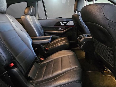 Used 2022 Mercedes-Benz GLS 450 4MATIC image 18