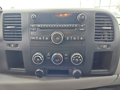 Used 2014 Chevrolet Silverado 3500 W/T w/ Skid Plate Package image 29