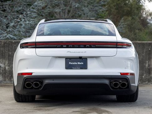 New 2026 Porsche Panamera 4 image 10