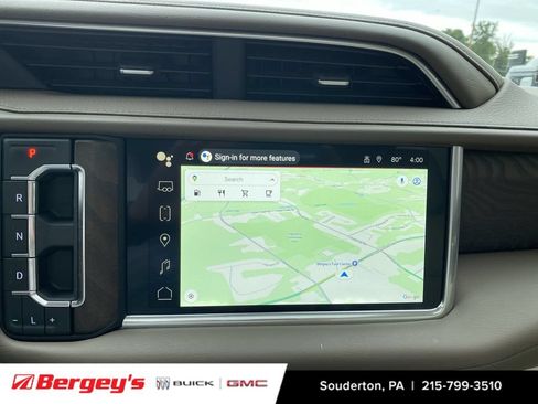 Certified 2022 GMC Yukon XL Denali w/ Denali Premium Package AWD/4WD image 17