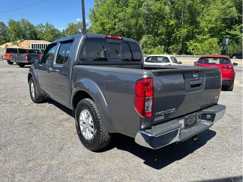 Used 2019 Nissan Frontier SV RWD image 8