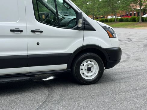 Used 2019 Ford Transit 150 148 Medium Roof RWD image 10