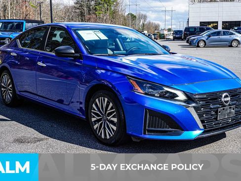 Used 2025 Nissan Altima 2.5 SV image 4