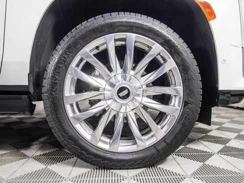 Used 2021 Cadillac Escalade ESV Premium Luxury w/ Driver Assist Tech Package AWD/4WD image 44