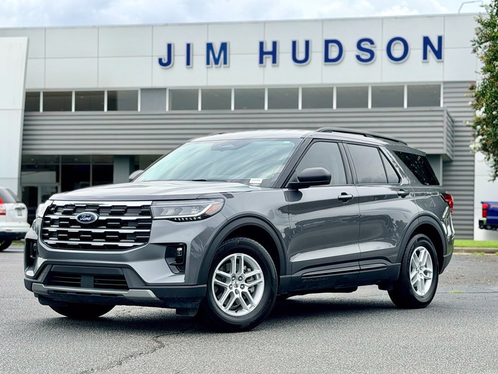 New 2026 Ford Explorer Active w/ Active Comfort Package RWD image 2