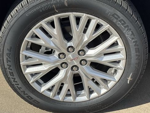 New 2026 GMC Acadia Elevation w/ Elevation Premium Package FWD image 24