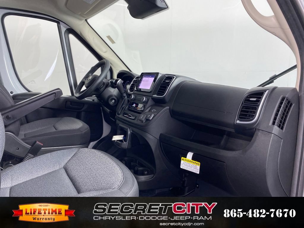 New 2027 RAM ProMaster 2500 w/ Quick Order Package 22G SLT FWD image 32