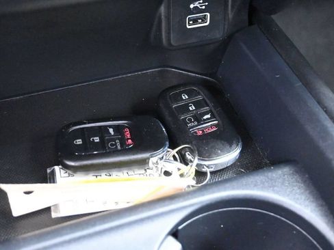 Certified 2024 Honda HR-V Sport image 14