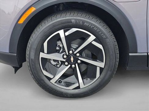 New 2026 Chevrolet Equinox EV LT image 10