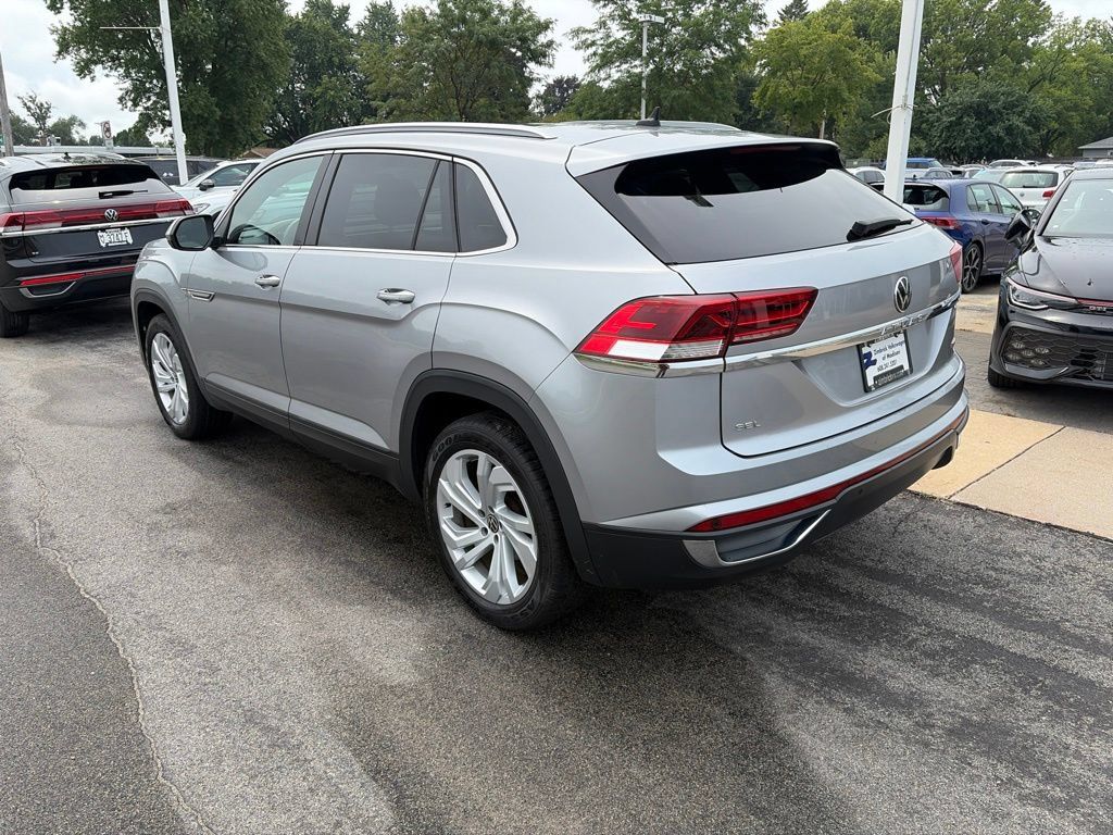 Used 2021 Volkswagen Atlas Cross Sport SEL AWD/4WD image 4