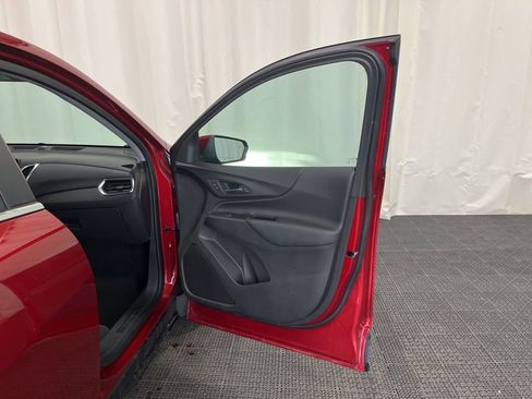 Used 2024 Chevrolet Equinox LT image 18