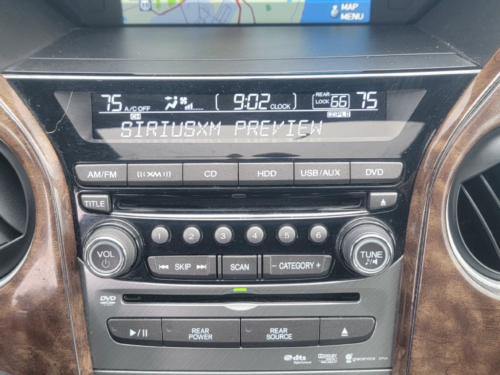 Used 2015 Honda Pilot Touring image 27