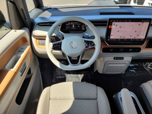 New 2025 Volkswagen ID. Buzz 1st Edition image 15