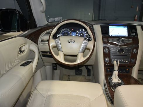 Used 2016 INFINITI QX80 Luxe w/ 22" Wheel Package image 15