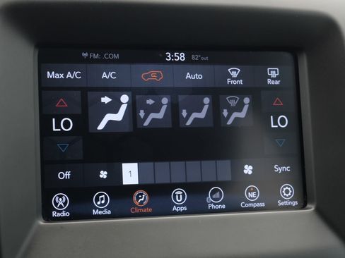 Used 2017 Jeep Compass Latitude w/ Popular Equipment Group FWD image 25