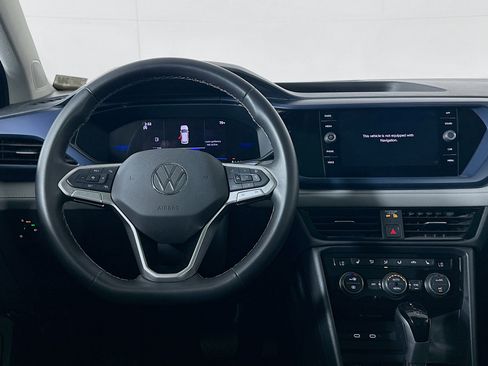 Used 2024 Volkswagen Taos SE FWD image 18